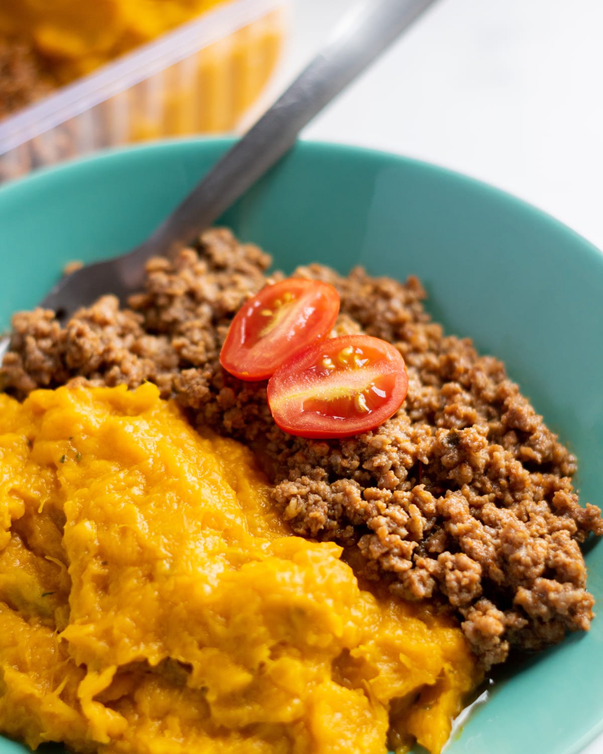 Carne moída com purê de abóbora e linhaça